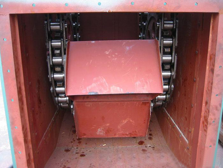 斗提機(jī)對擺動問題的解決